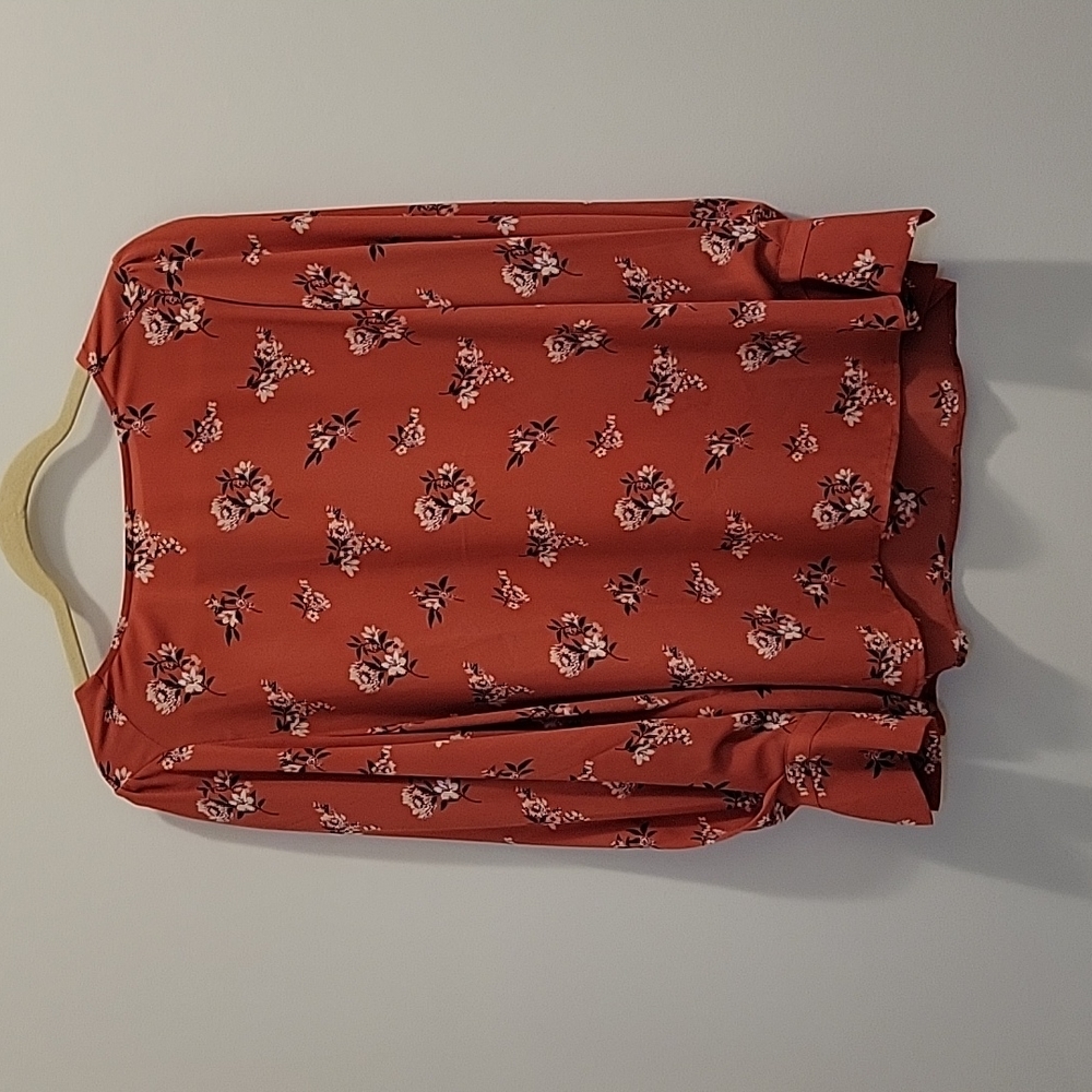 Floral printed salmon long sleeve petite loft blouse